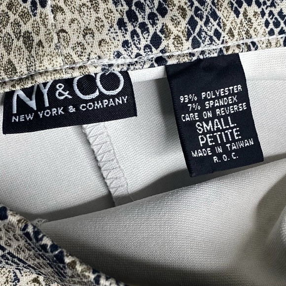 Vintage Y2K 2000's New York & Company Snakeskin Spandex Pants Small Petite - Picture 4 of 5